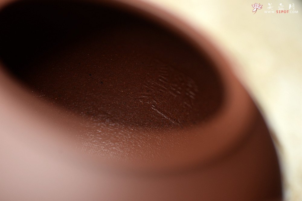 紫砂壶图片：钱小珍作品  全手夏艳~ 吴震夫人 灵秀花货 - 宜兴紫砂壶网