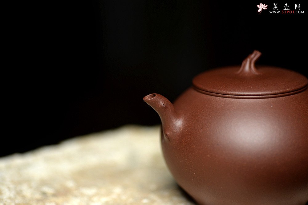 紫砂壶图片：钱小珍作品  全手夏艳~ 吴震夫人 灵秀花货 - 宜兴紫砂壶网