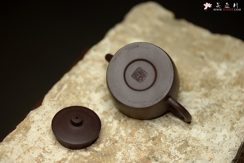 紫砂壶图片：美壶特惠 古朴文气 炮管直流 小德中 - 宜兴紫砂壶网