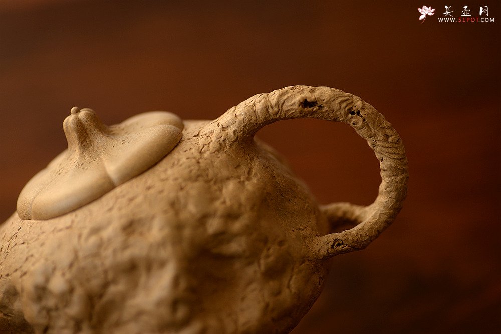 紫砂壶图片：全手薄胎灵芝瓜纽龚春 古朴之味 自然生动 - 宜兴紫砂壶网