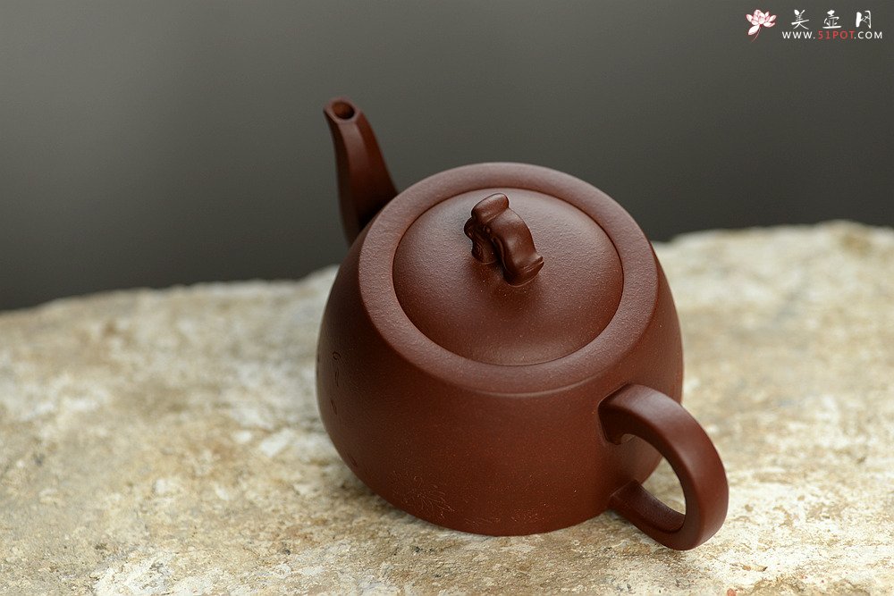 紫砂壶图片：詹黎明新作 线条流畅 精巧细致 八面玲珑 - 宜兴紫砂壶网