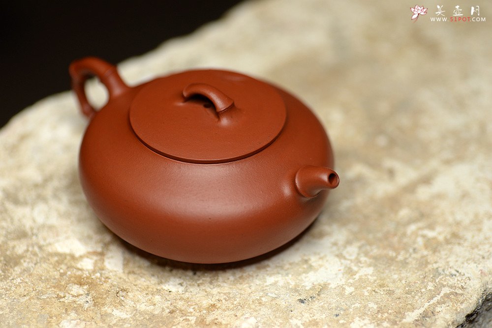 紫砂壶图片：潘丹初新作  美人如竹  全手芳竹  成品不易仅此一件不接受定做 - 宜兴紫砂壶网