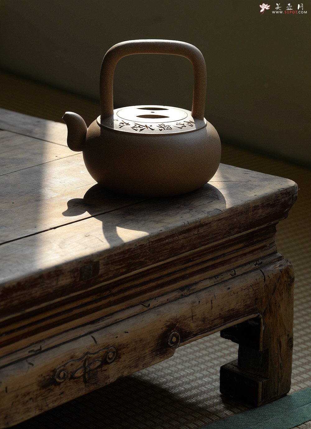 紫砂壶图片：摹古清味~ 鸿渝山房精品 煮水品茗~ 全手光明提梁 - 宜兴紫砂壶网