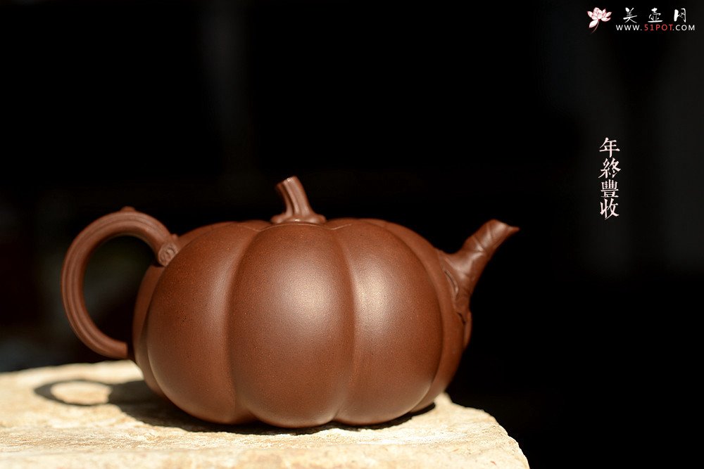 紫砂壶图片：花货奇才顾正芳新作 灵韵秀雅 全手南瓜 田园丰韵~ - 宜兴紫砂壶网