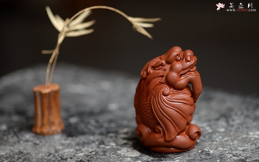 紫砂壶图片：精致茶宠飞龙在天 神态逼真  - 宜兴紫砂壶网