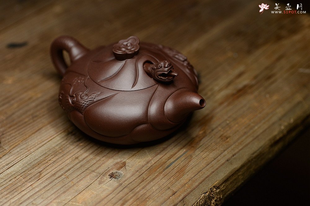 紫砂壶图片：云游天地 精品扁鱼化龙 做工精细 - 宜兴紫砂壶网