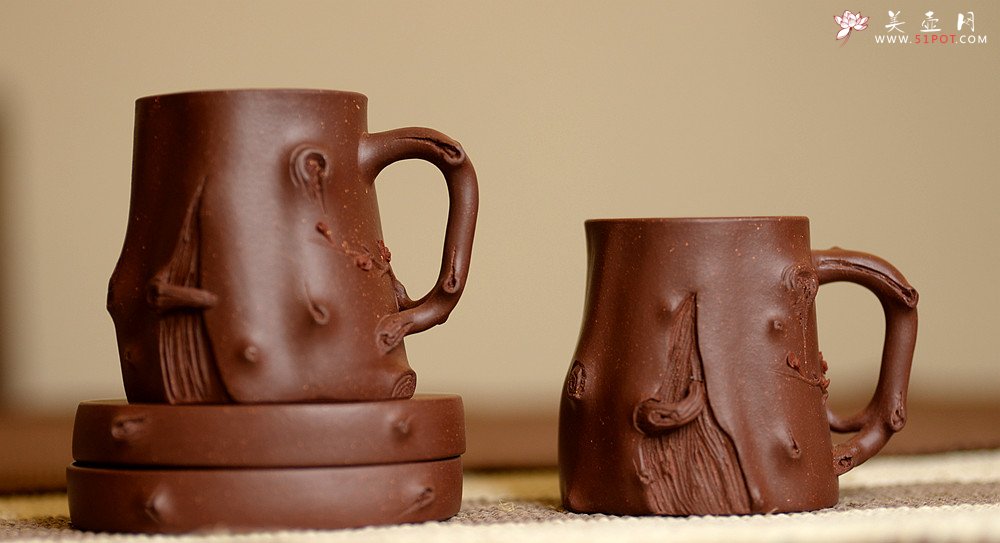 紫砂壶图片：单志萍年终全手力作 古意昂然 立体梅花 寒梅套壶 - 宜兴紫砂壶网