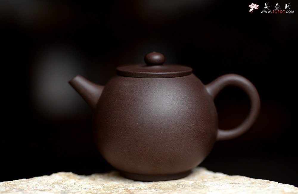 紫砂壶图片：鸿渝山房 美壶特惠 小巨轮 拙朴之风 杀茶利器 茶人最爱 - 宜兴紫砂壶网