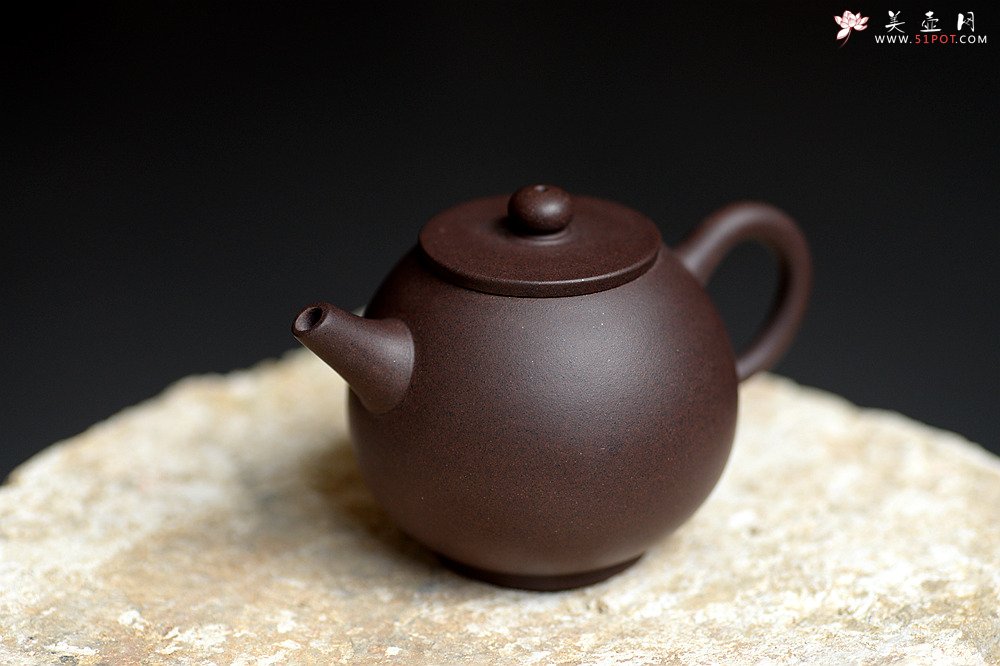 紫砂壶图片：鸿渝山房 美壶特惠 小巨轮 拙朴之风 杀茶利器 茶人最爱 - 宜兴紫砂壶网