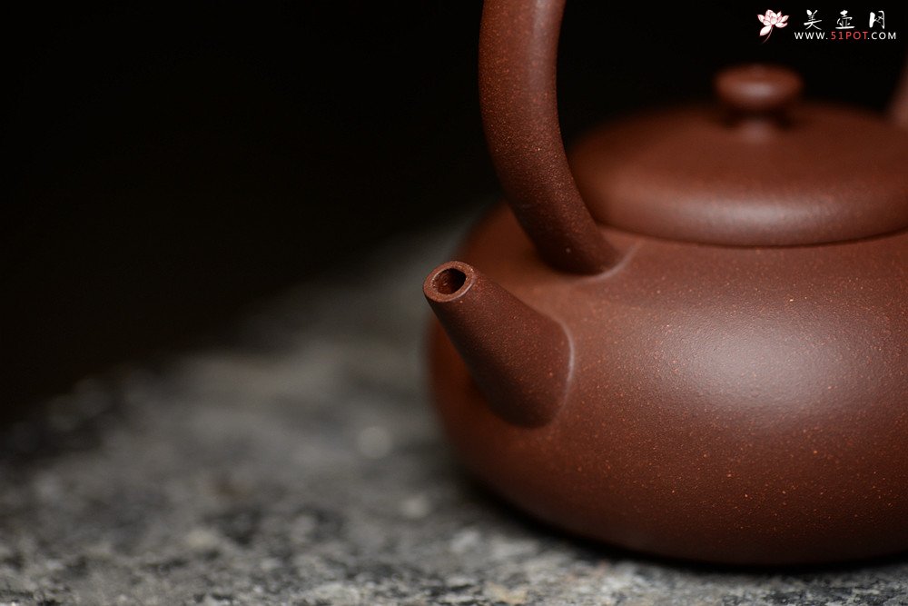 紫砂壶图片：路达全手新作  美壶特惠 无相提梁 质朴之风~ - 宜兴紫砂壶网