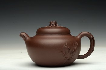 紫砂壶图片：高雪琴全手新作 敦厚悠然 简意花货~ 秋色 做工精致 - 宜兴紫砂壶网