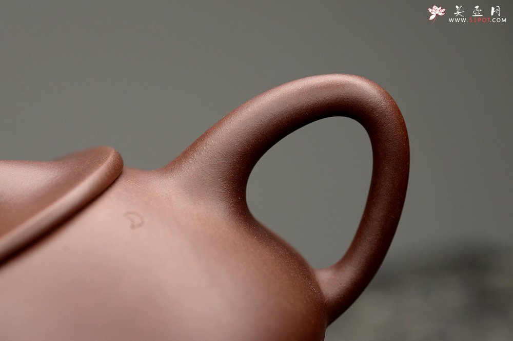 紫砂壶图片：陆轶舟作品 景舟石瓢 相映得趣  文气实用~ - 宜兴紫砂壶网