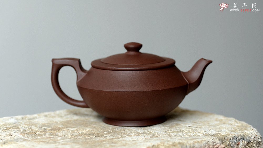 紫砂壶图片：钱建荷作品 全手汉云 精工典范 纯正底槽青 - 宜兴紫砂壶网