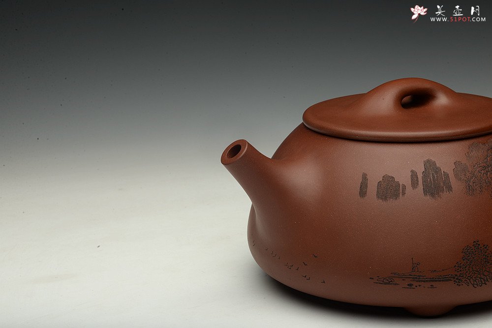 紫砂壶图片：特大满瓢 李彦雄精细装饰通景山水  送礼收藏级 - 宜兴紫砂壶网