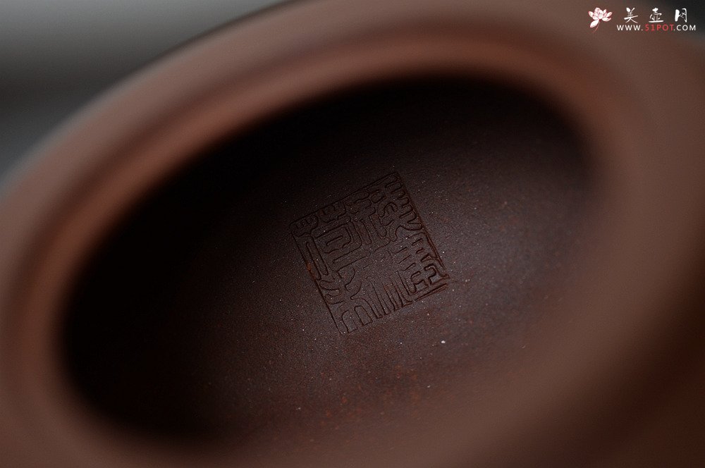 紫砂壶图片：钱建荷作品 全手汉云 精工典范 纯正底槽青 - 宜兴紫砂壶网