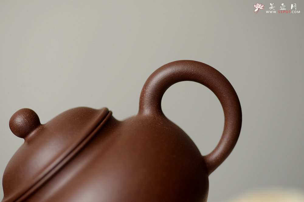 紫砂壶图片：油润老紫泥 杀茶利器 灵巧清秀 全手小掇只 - 宜兴紫砂壶网