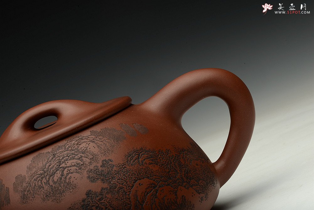 紫砂壶图片：特大满瓢 李彦雄精细装饰通景山水  送礼收藏级 - 宜兴紫砂壶网