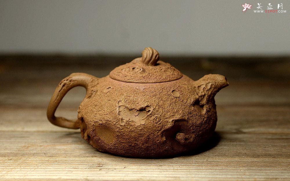 紫砂壶图片：陈进全手新品 造型新颖 优雅之作 全手树魂 - 宜兴紫砂壶网