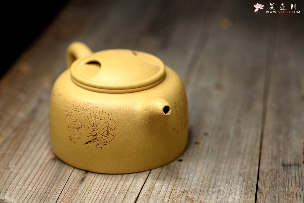 紫砂壶图片：曲峰大气作品 全手大牛盖莲子 实力精品 - 宜兴紫砂壶网