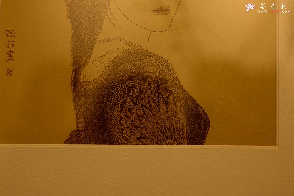 紫砂壶图片：张听刚新意装饰 【她】 秀风壁画 - 宜兴紫砂壶网