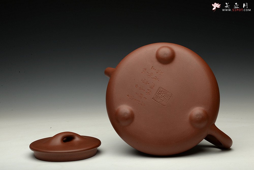 紫砂壶图片：特大满瓢 李彦雄精细装饰通景山水  送礼收藏级 - 宜兴紫砂壶网