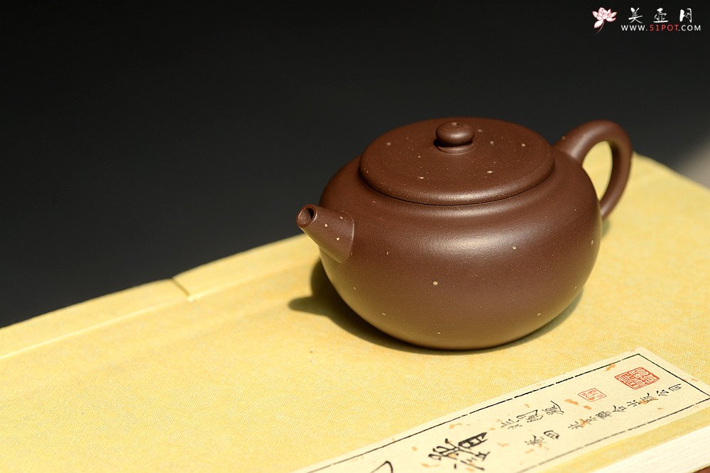 紫砂壶图片：潜力股陈春妹 自藏老拼紫 全手铺砂明式巨轮 做工精致 性价比明显 - 宜兴紫砂壶网