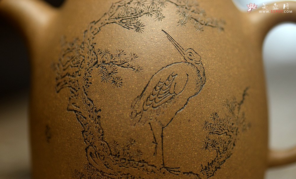 紫砂壶图片：张听刚装饰 朴素敦厚 大气 全手大秦权 高寿仙鹤 - 宜兴紫砂壶网