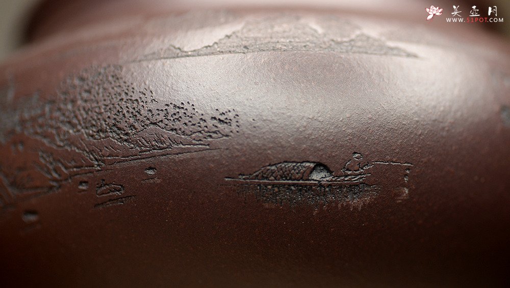 紫砂壶图片：稳重大气 大仿古 通转山水 原矿老紫泥 - 宜兴紫砂壶网