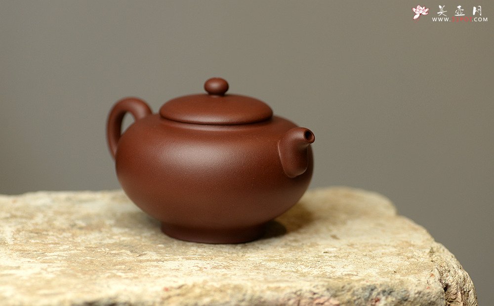 紫砂壶图片：于洪霞乙未年全手新品  原创系列之恒缘 耐品佳作 - 宜兴紫砂壶网