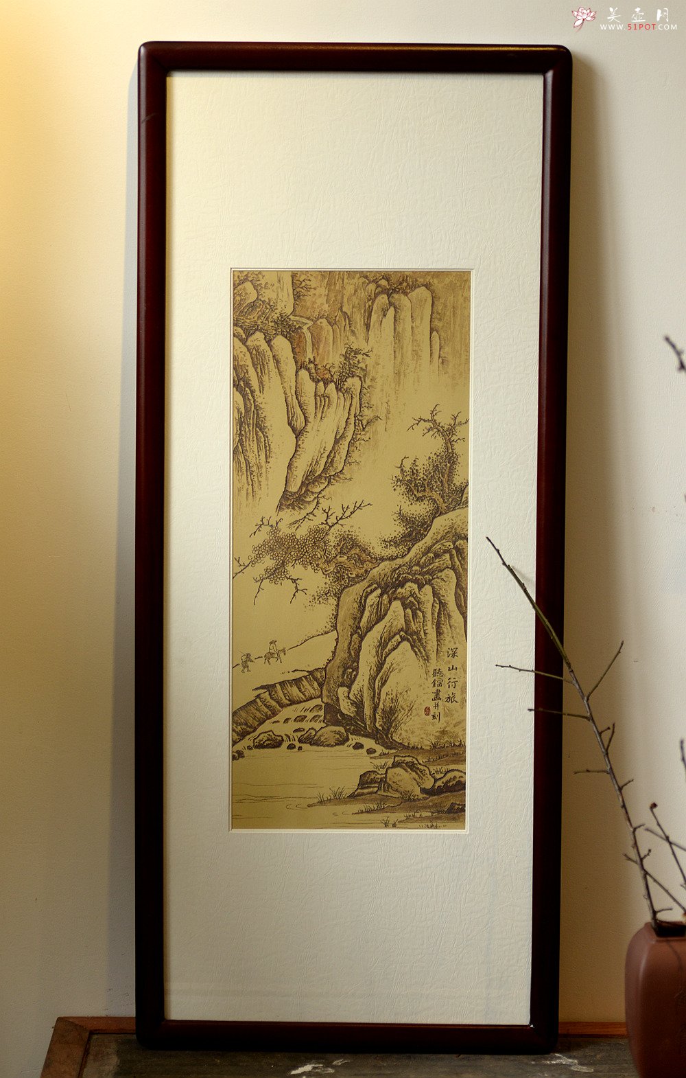 紫砂壶图片：张听刚新意装饰 山水壁画 韵味十足 - 宜兴紫砂壶网