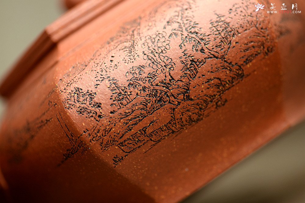 紫砂壶图片：朱牧清大品 通景山水之大彬六方 线条流畅  棱角分明 - 宜兴紫砂壶网