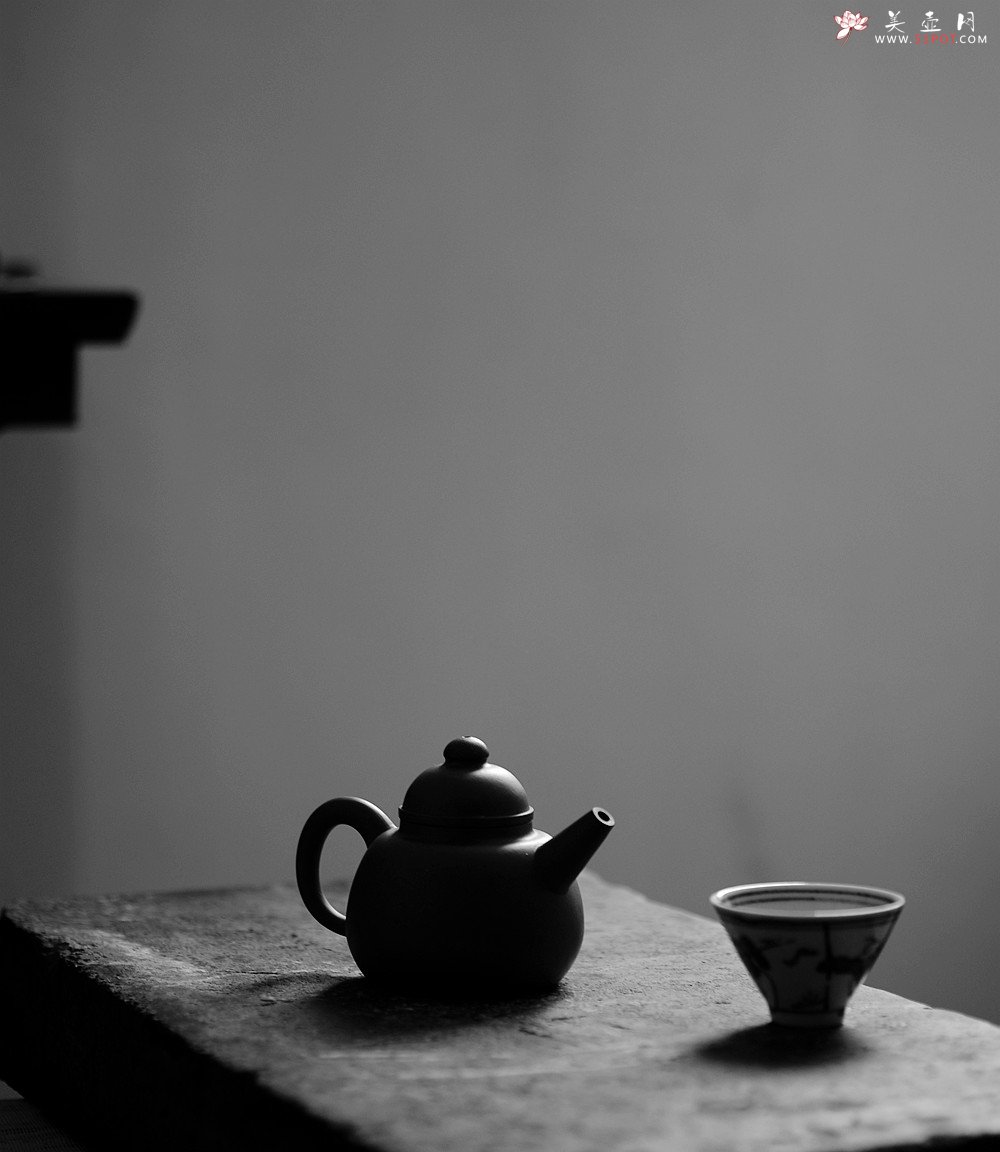 紫砂壶图片：摹古明式 风格粗犷 淞庐出品~ 全手永乐 【paowang】 - 宜兴紫砂壶网