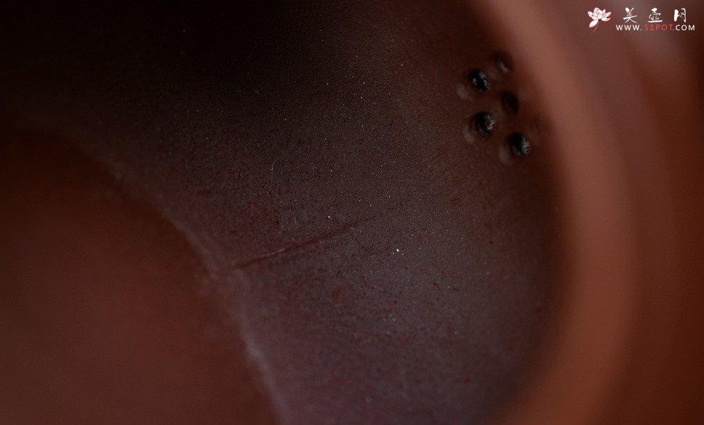 紫砂壶图片：詹黎明经典代表作 全手大吉 中书协王俊平装饰 全手大品壶难度极大 - 宜兴紫砂壶网