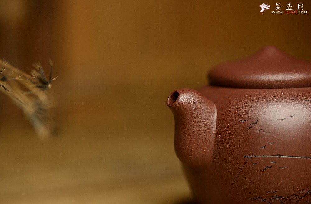 紫砂壶图片：一蓑烟雨钓鱼归 渔悦 张听刚精心装饰 - 宜兴紫砂壶网