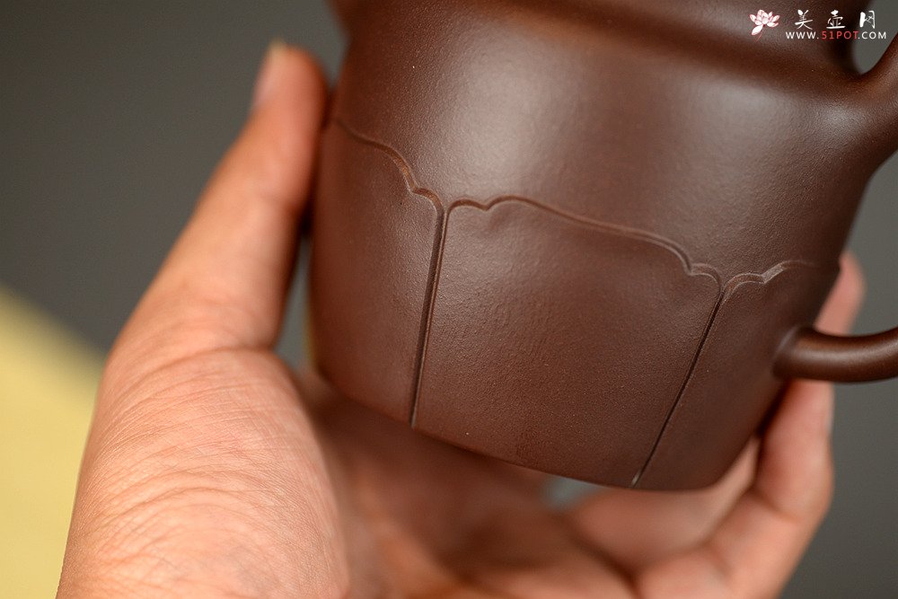 紫砂壶图片：美壶特惠 谭华斌精致作品 僧帽壶 挺拔俊秀 - 宜兴紫砂壶网