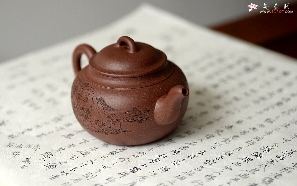 紫砂壶图片：山水清韵 明月照庐 德福  - 宜兴紫砂壶网