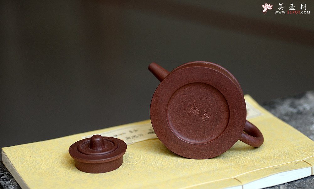紫砂壶图片：淞庐出品 文气十足 古扑有张力 全手双线井栏 - 宜兴紫砂壶网