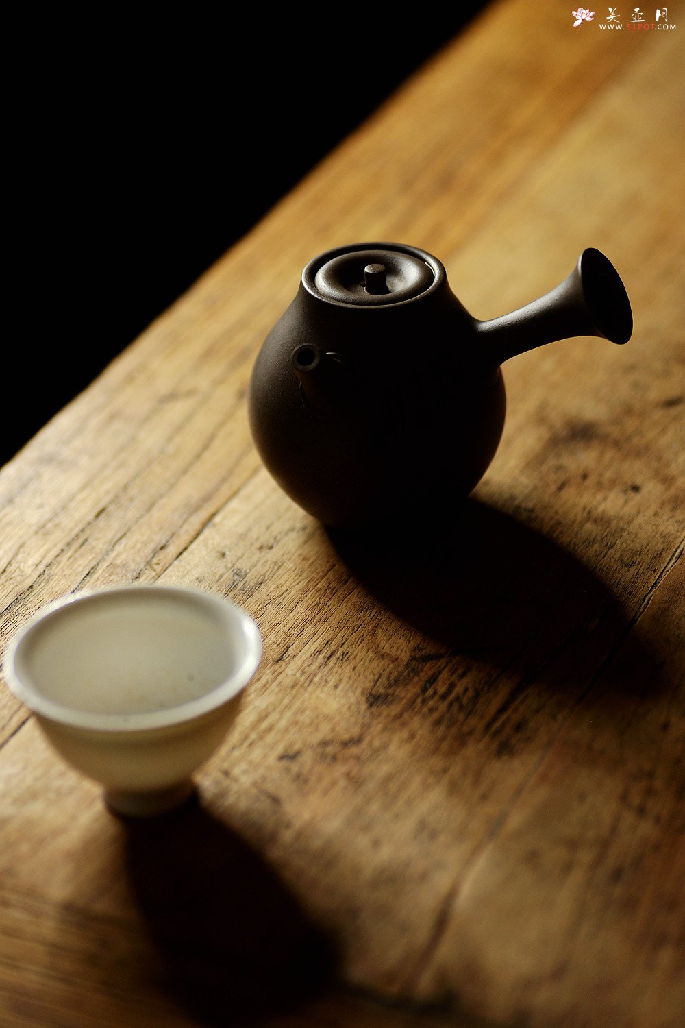 紫砂壶图片：淞庐原创设计  静品佳味~ 全手唐韵急须 文气十足 国助文涛装饰 - 宜兴紫砂壶网