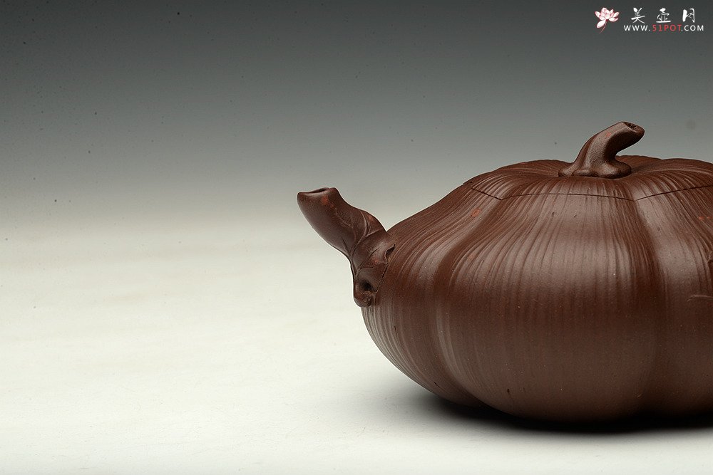 紫砂壶图片：乙未年新作 花货奇才-顾正芳 惊艳力作 全手精品南瓜 - 宜兴紫砂壶网