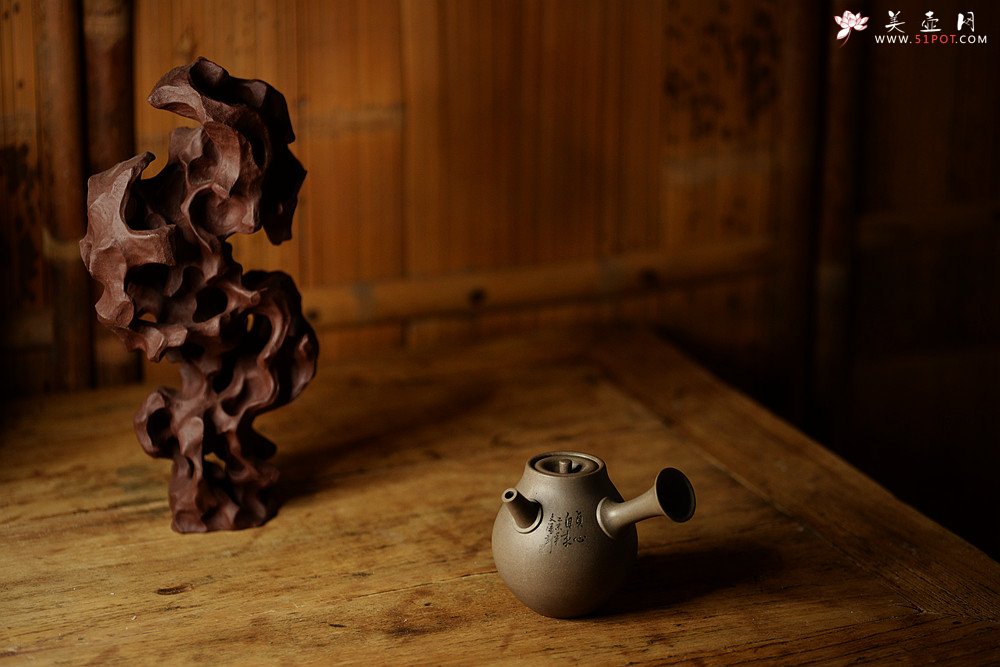 紫砂壶图片：淞庐原创设计  静品佳味~ 全手唐韵急须 文气十足 国助文涛装饰 - 宜兴紫砂壶网