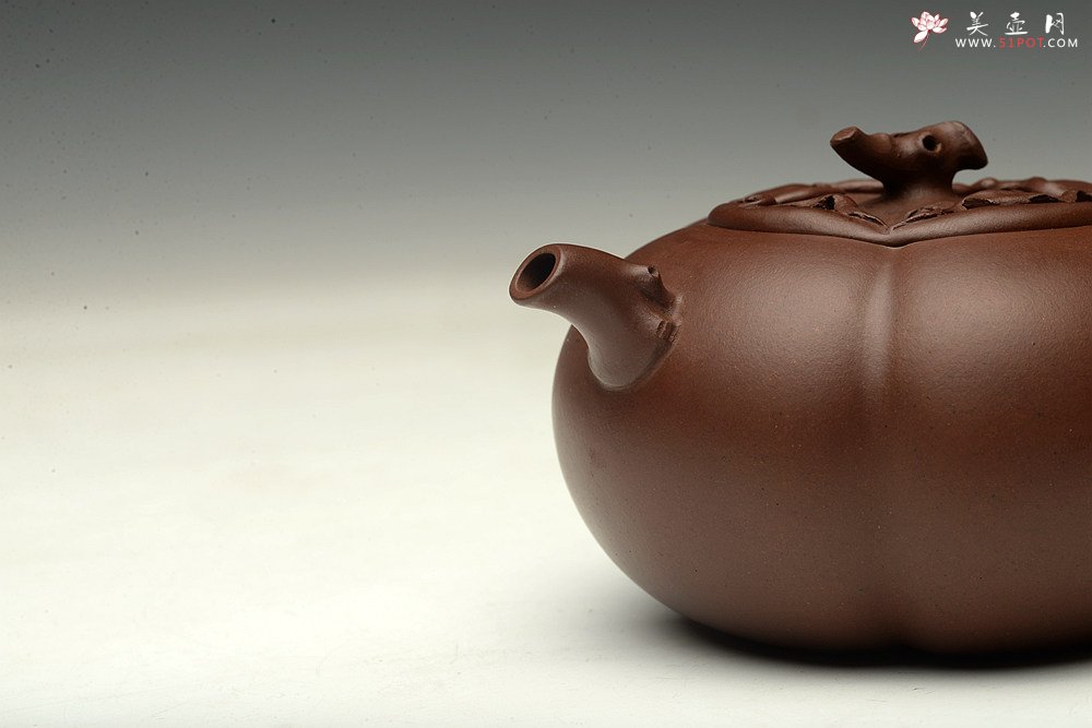 紫砂壶图片：潘丹初乙未年精进之作  筋囊花货 全手玉柿 气度饱满逸品  值得赏玩珍藏 - 宜兴紫砂壶网