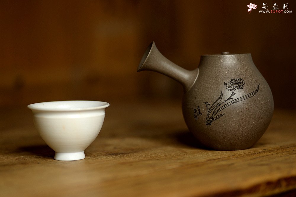 紫砂壶图片：淞庐原创设计  静品佳味~ 全手唐韵急须 文气十足 国助文涛装饰 - 宜兴紫砂壶网