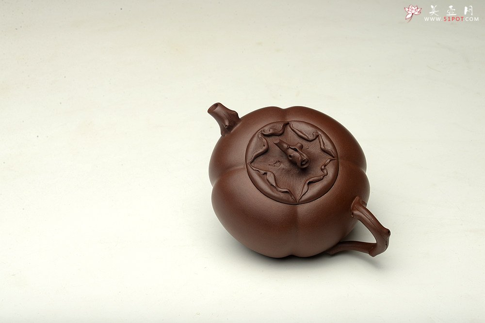 紫砂壶图片：潘丹初乙未年精进之作  筋囊花货 全手玉柿 气度饱满逸品  值得赏玩珍藏 - 宜兴紫砂壶网