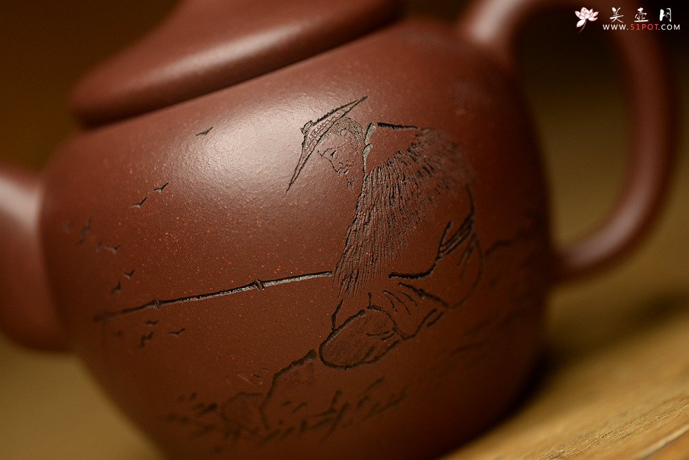 紫砂壶图片：一蓑烟雨钓鱼归 渔悦 张听刚精心装饰 - 宜兴紫砂壶网