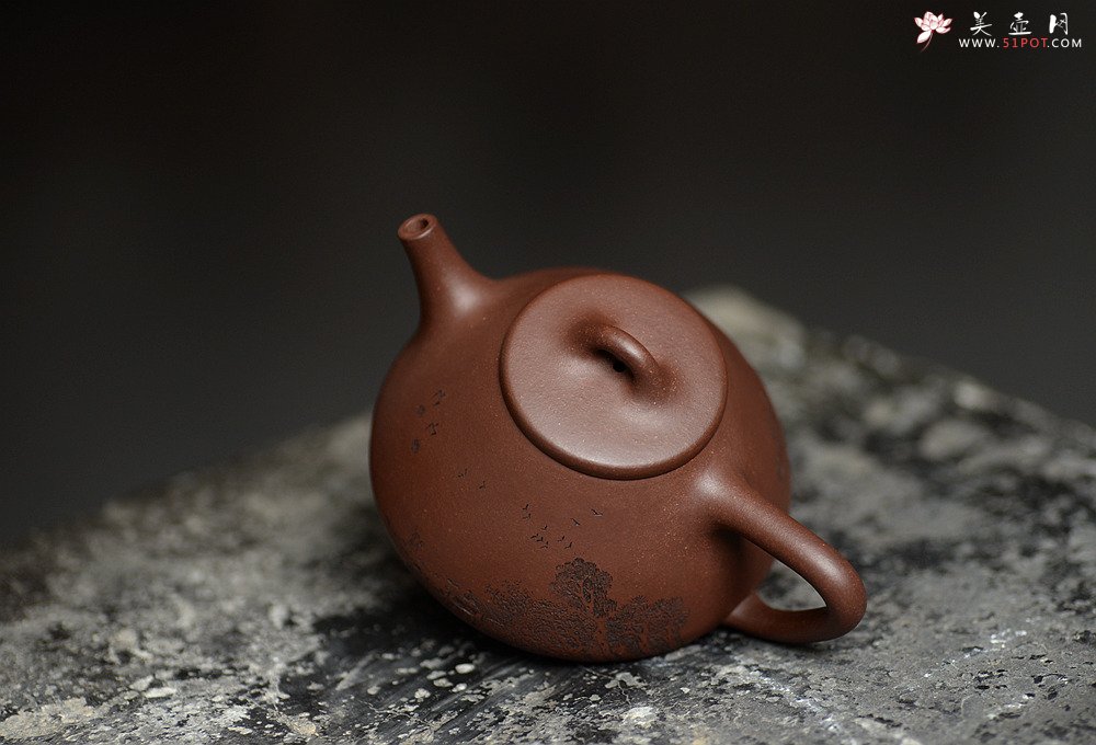 紫砂壶图片：青山锁翠绿树含云 山水之全手小子冶石瓢 - 宜兴紫砂壶网