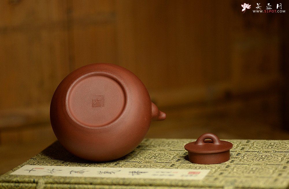 紫砂壶图片：张悦全手工新品 光明提梁 难度大 极品底槽清 - 宜兴紫砂壶网