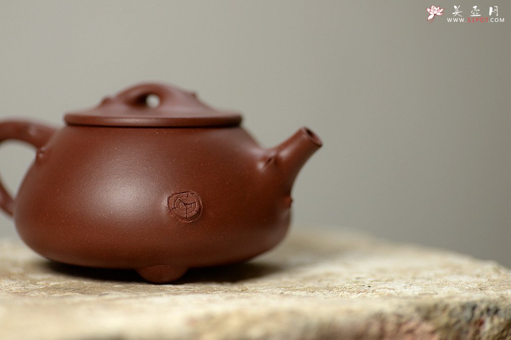 紫砂壶图片：实用花器 饱满可爱 松石瓢 - 宜兴紫砂壶网