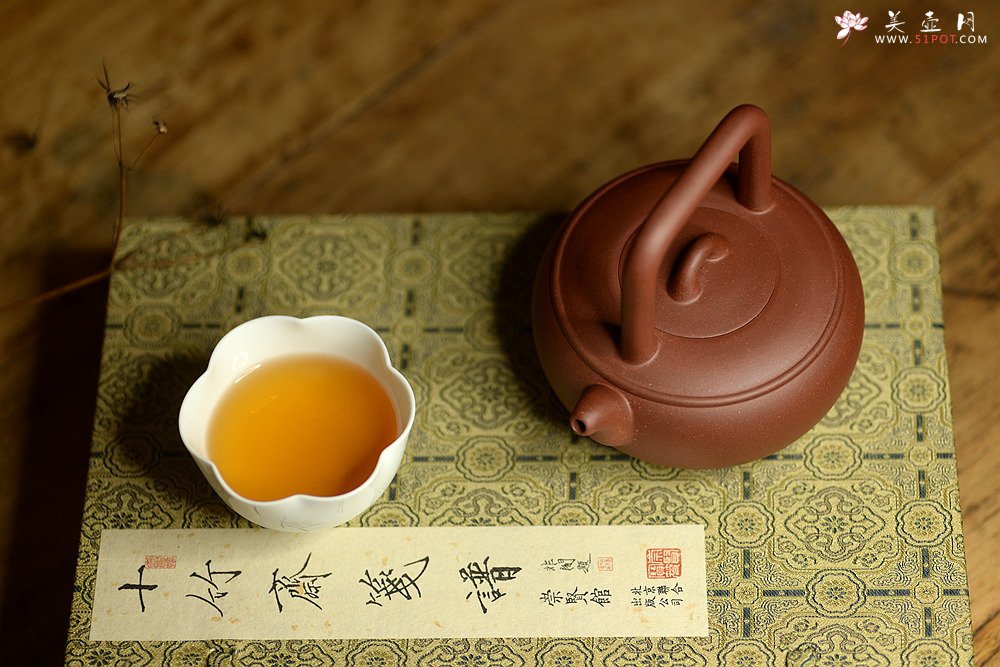 紫砂壶图片：张悦全手工新品 光明提梁 难度大 极品底槽清 - 宜兴紫砂壶网