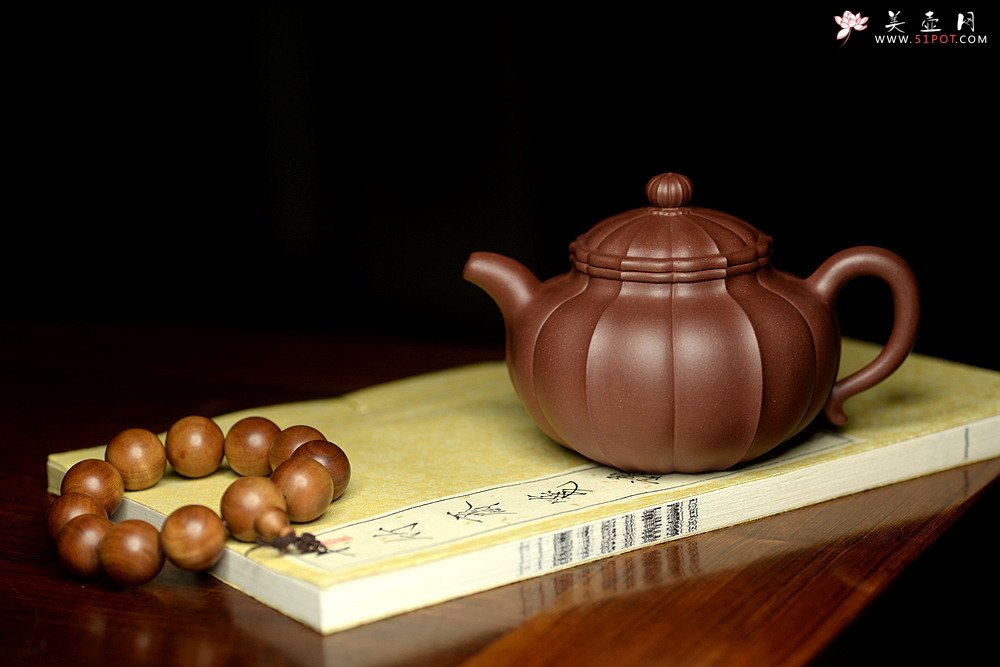 紫砂壶图片：方圆堂实力派 许嘉年精品代表作 菱花莲子 仙花若现 全手精工之作 - 宜兴紫砂壶网