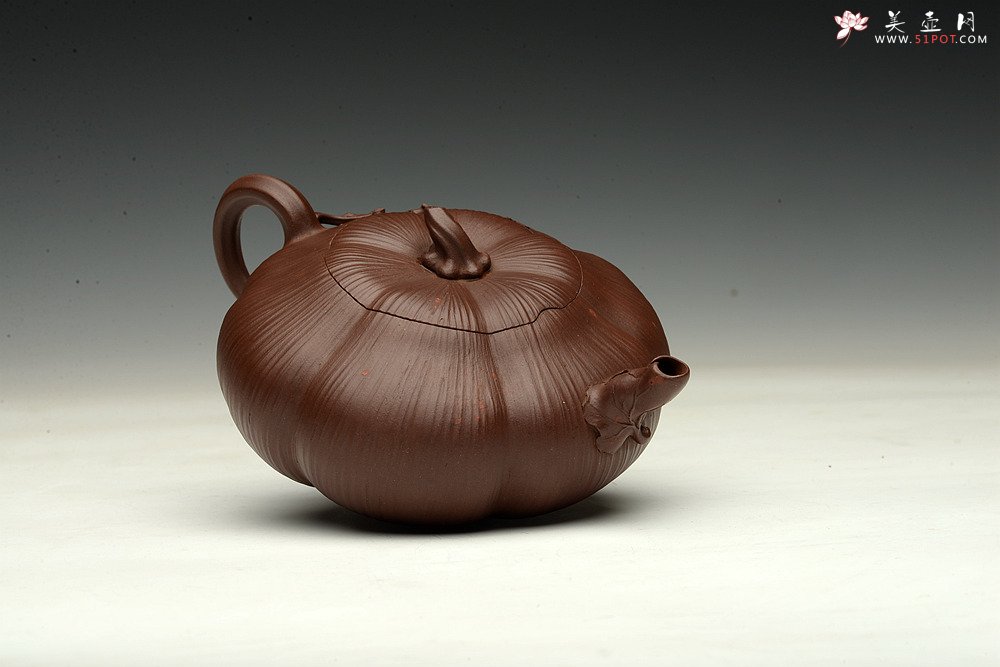 紫砂壶图片：乙未年新作 花货奇才-顾正芳 惊艳力作 全手精品南瓜 - 宜兴紫砂壶网